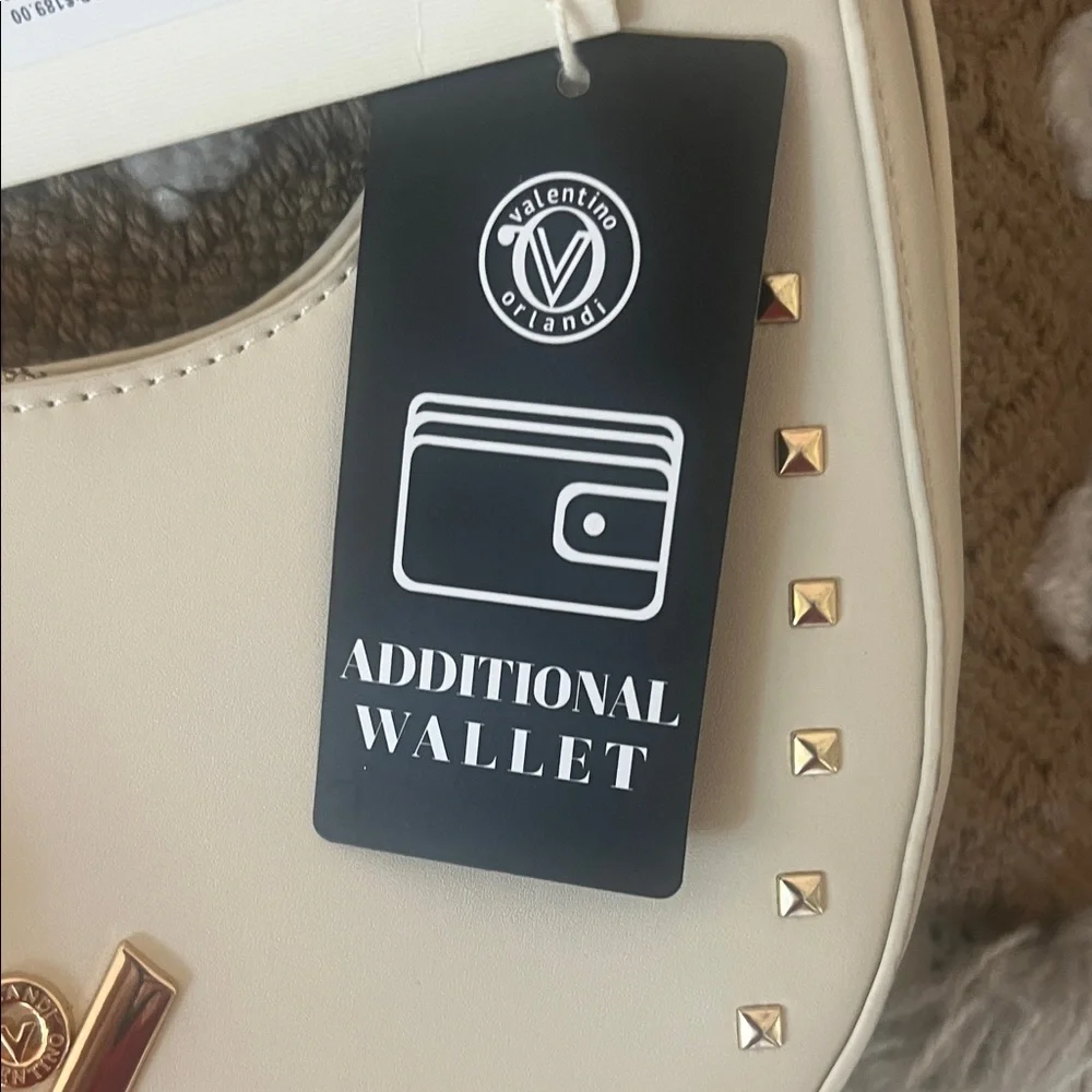 NEW WITH TAGS Valentino Orlandi Cream Shoulder Bag with Gold Accents - Picture 5 of 16